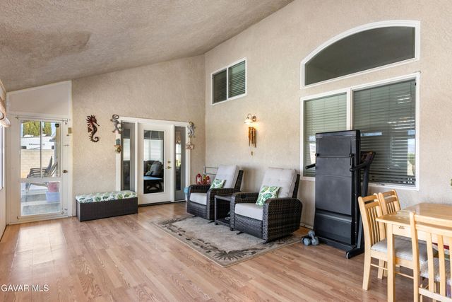 9612 Raymond Avenue, California City, CA 93505