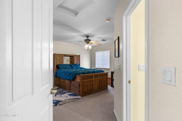 9612 Raymond Avenue, California City, CA 93505