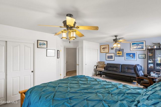 9612 Raymond Avenue, California City, CA 93505