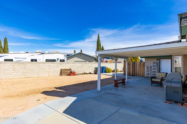 9612 Raymond Avenue, California City, CA 93505