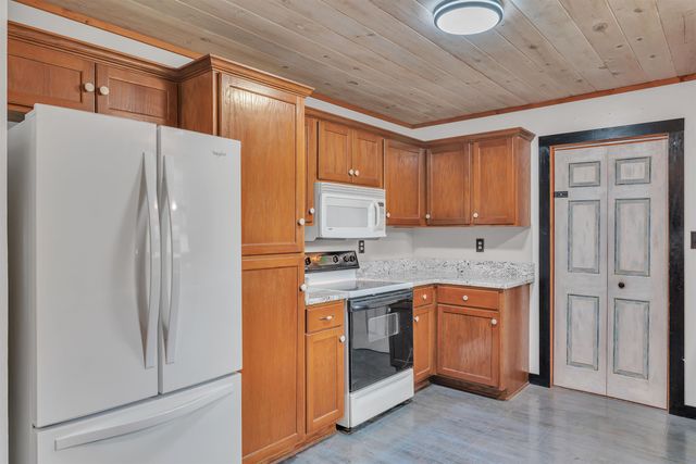 111 Oak Dr., Marshall, TX 75672