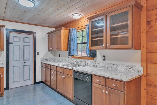 111 Oak Dr., Marshall, TX 75672