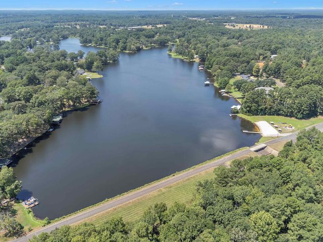 111 Oak Dr., Marshall, TX 75672