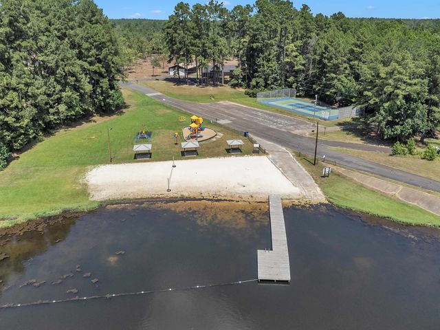 111 Oak Dr., Marshall, TX 75672