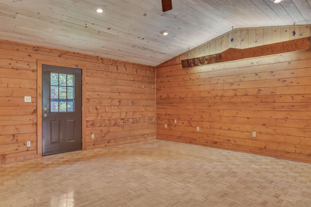 111 Oak Dr., Marshall, TX 75672