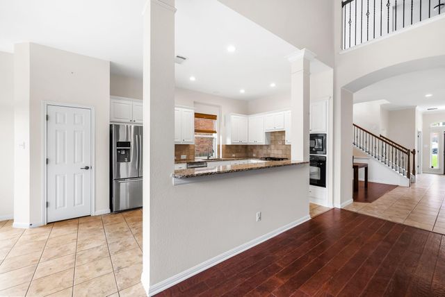2705 Golden Gate PARK, Austin, TX 78732