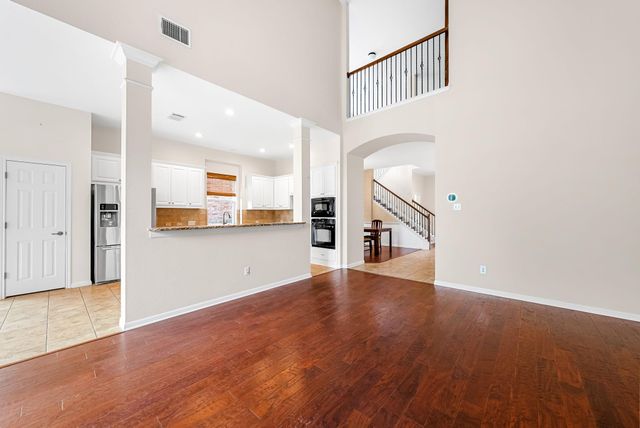 2705 Golden Gate PARK, Austin, TX 78732