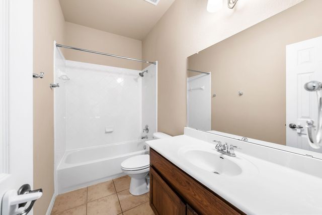 2705 Golden Gate PARK, Austin, TX 78732