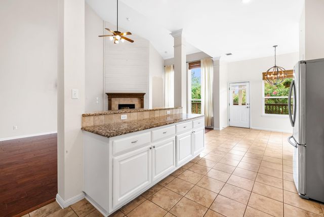 2705 Golden Gate PARK, Austin, TX 78732