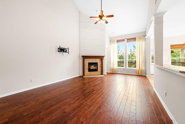 2705 Golden Gate PARK, Austin, TX 78732
