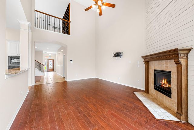 2705 Golden Gate PARK, Austin, TX 78732
