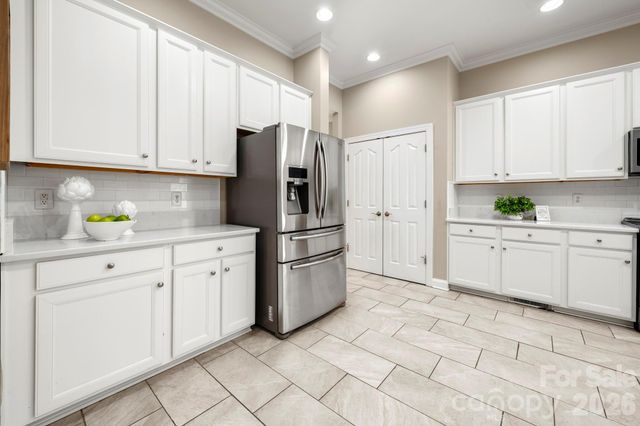 1416 Shade Tree Court, Matthews, NC 28104