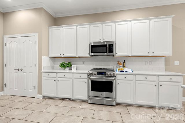 1416 Shade Tree Court, Matthews, NC 28104