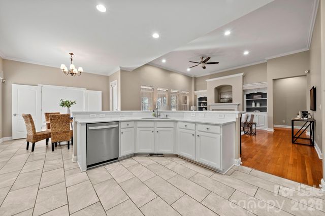 1416 Shade Tree Court, Matthews, NC 28104