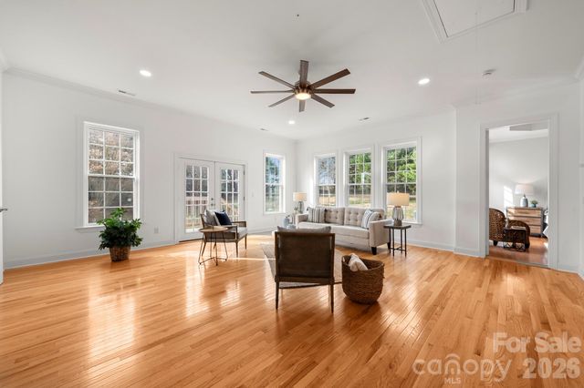 1416 Shade Tree Court, Matthews, NC 28104