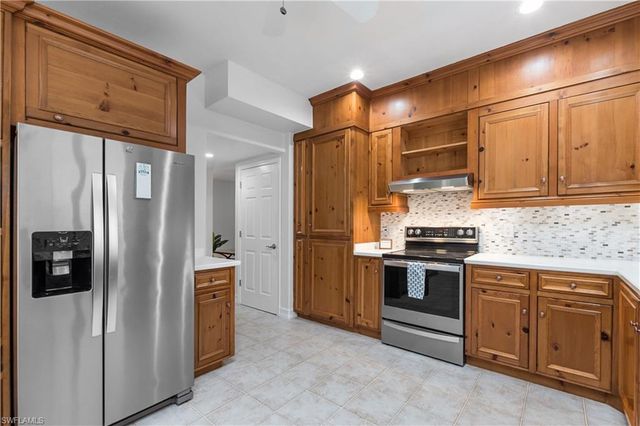 2240 16th AVE SW, Naples, FL 34117