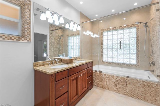 2240 16th AVE SW, Naples, FL 34117