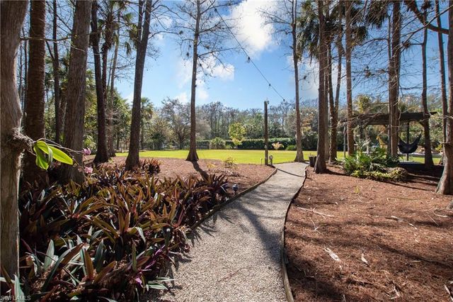 2240 16th AVE SW, Naples, FL 34117