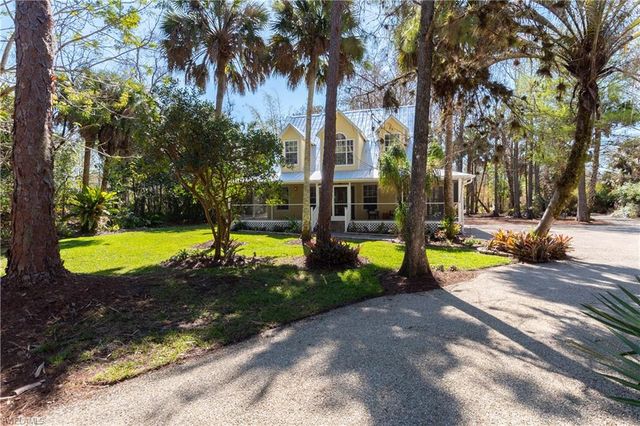 2240 16th AVE SW, Naples, FL 34117