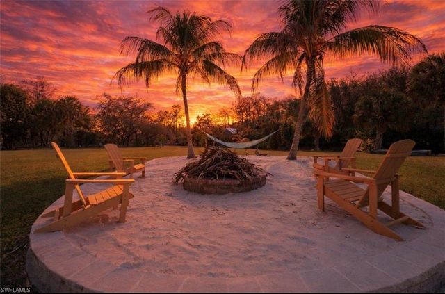 2240 16th AVE SW, Naples, FL 34117