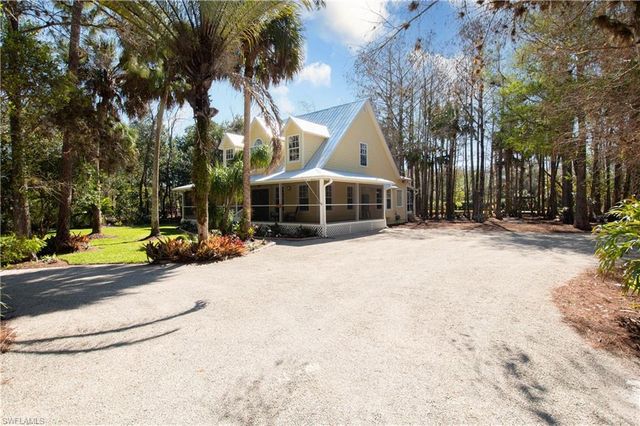 2240 16th AVE SW, Naples, FL 34117