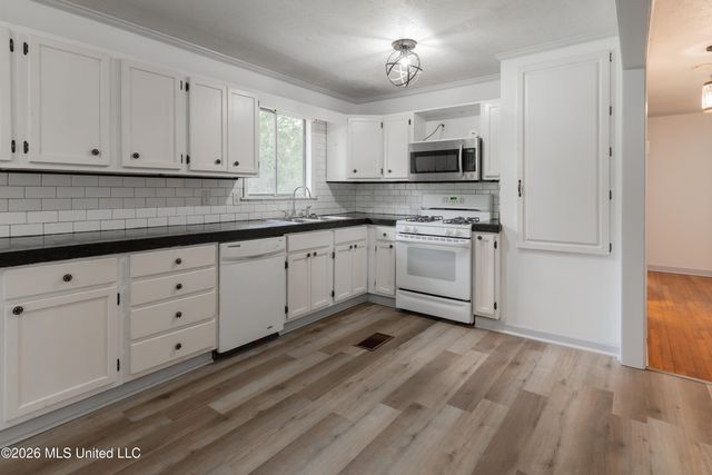 1905 Gloria Drive, Pearl, MS 39208