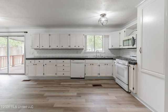 1905 Gloria Drive, Pearl, MS 39208