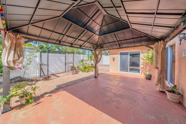 7249 Nautica Way, Lake Worth, FL 33467