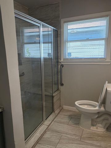 5962 Belarbor Street, Houston, TX 77033