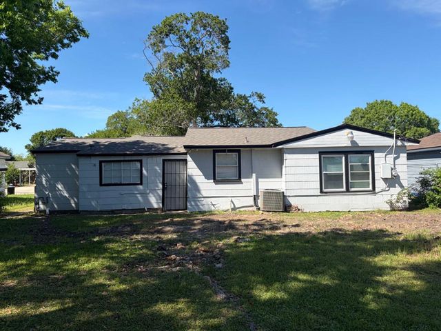 5962 Belarbor Street, Houston, TX 77033