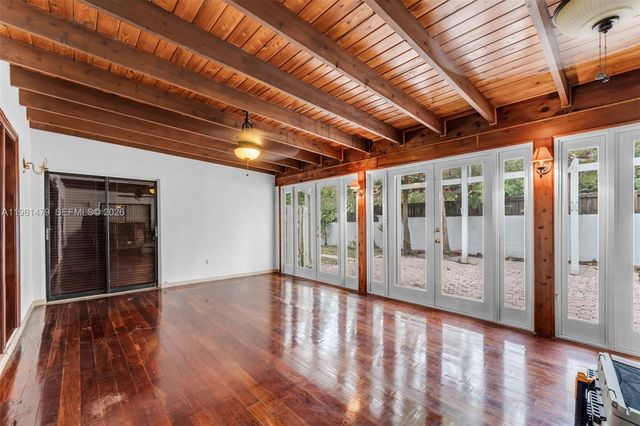 5961 SW 56th Ter, South Miami, FL 33143