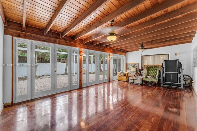 5961 SW 56th Ter, South Miami, FL 33143