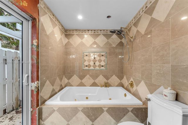 5961 SW 56th Ter, South Miami, FL 33143