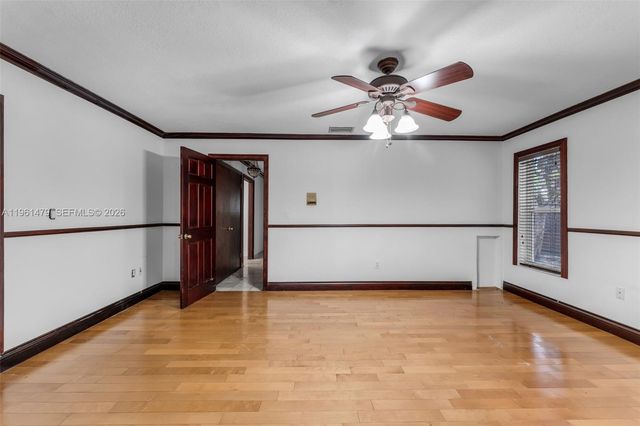 5961 SW 56th Ter, South Miami, FL 33143