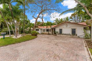 5961 SW 56th Ter, South Miami, FL 33143