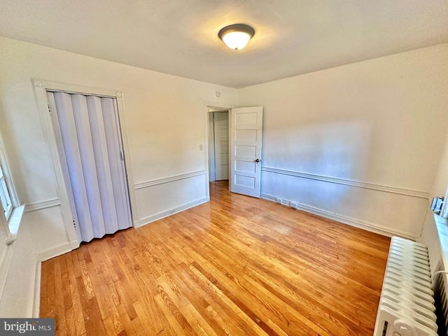 4422 GREENWICH PKWY NW, Washington, DC 20007