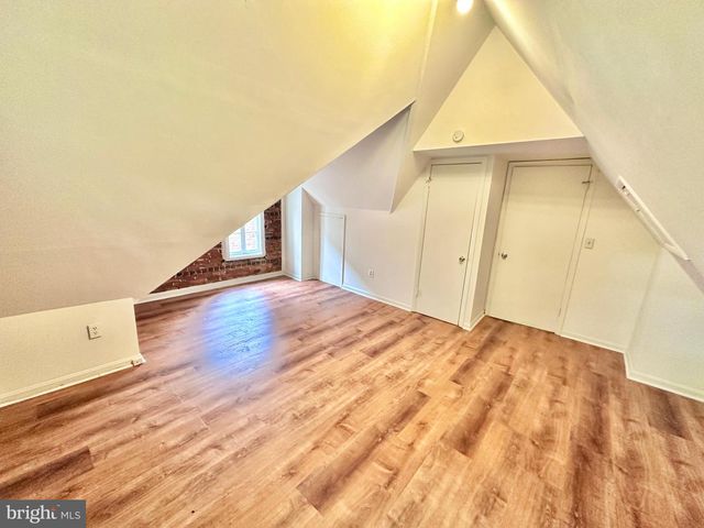 4422 GREENWICH PKWY NW, Washington, DC 20007