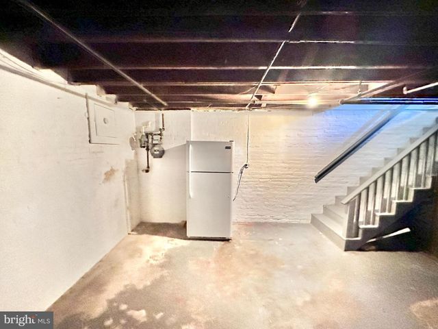 4422 GREENWICH PKWY NW, Washington, DC 20007