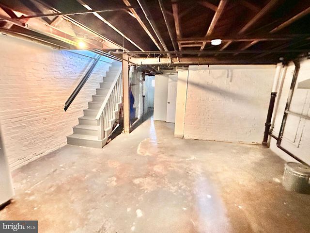 4422 GREENWICH PKWY NW, Washington, DC 20007