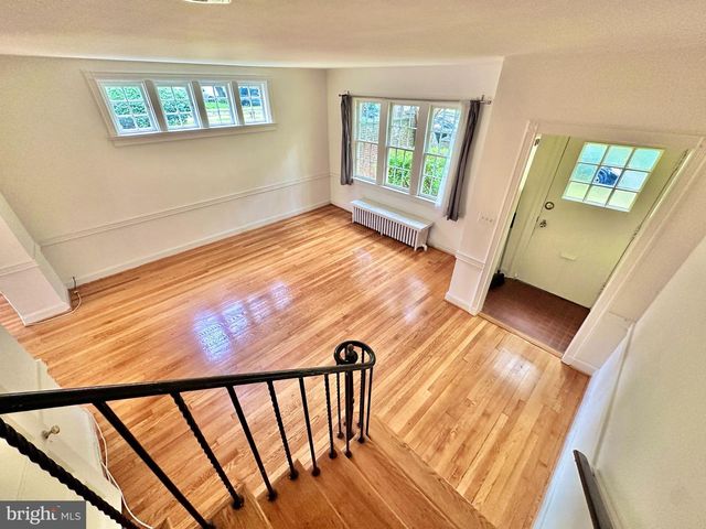 4422 GREENWICH PKWY NW, Washington, DC 20007