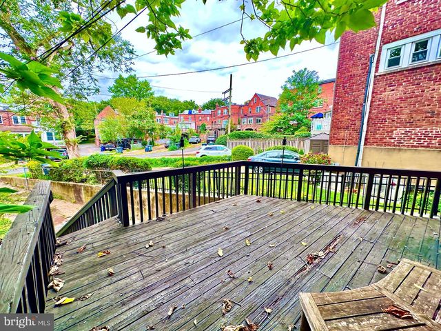 4422 GREENWICH PKWY NW, Washington, DC 20007