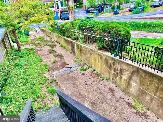 4422 GREENWICH PKWY NW, Washington, DC 20007