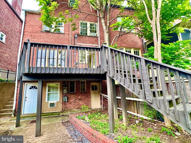 4422 GREENWICH PKWY NW, Washington, DC 20007