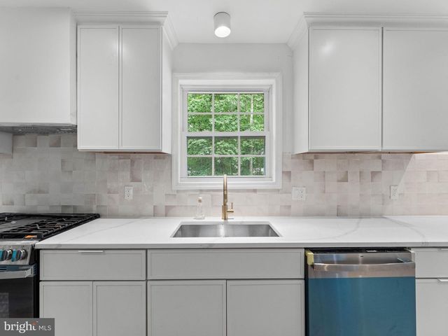 65 STEPHANIE DR, Franklinville, NJ 08322