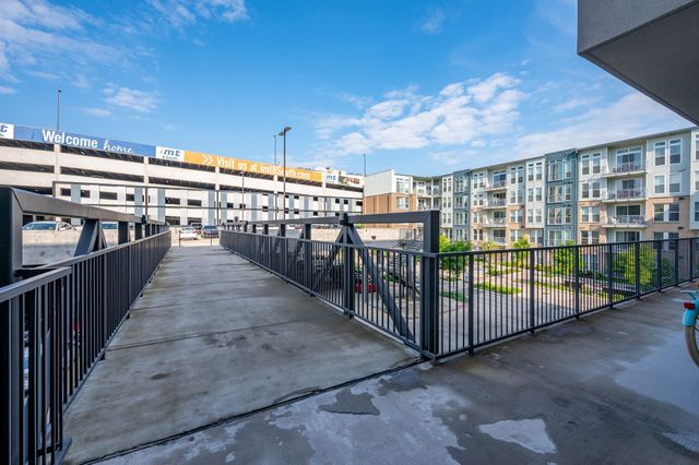 2407 8th Ave S Apt 211, Nashville, TN 37204