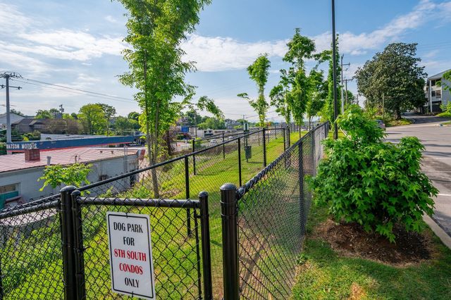 2407 8th Ave S Apt 211, Nashville, TN 37204