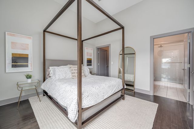 2407 8th Ave S Apt 211, Nashville, TN 37204