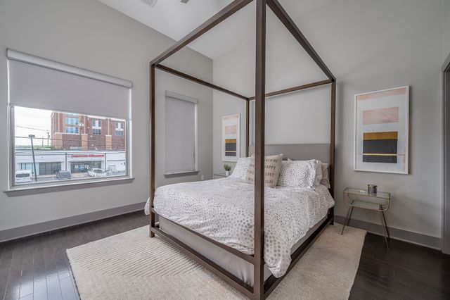 2407 8th Ave S Apt 211, Nashville, TN 37204