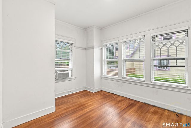 34 Harlem Avenue, Bridgeport, CT 06606