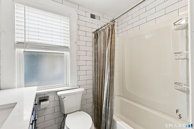 34 Harlem Avenue, Bridgeport, CT 06606